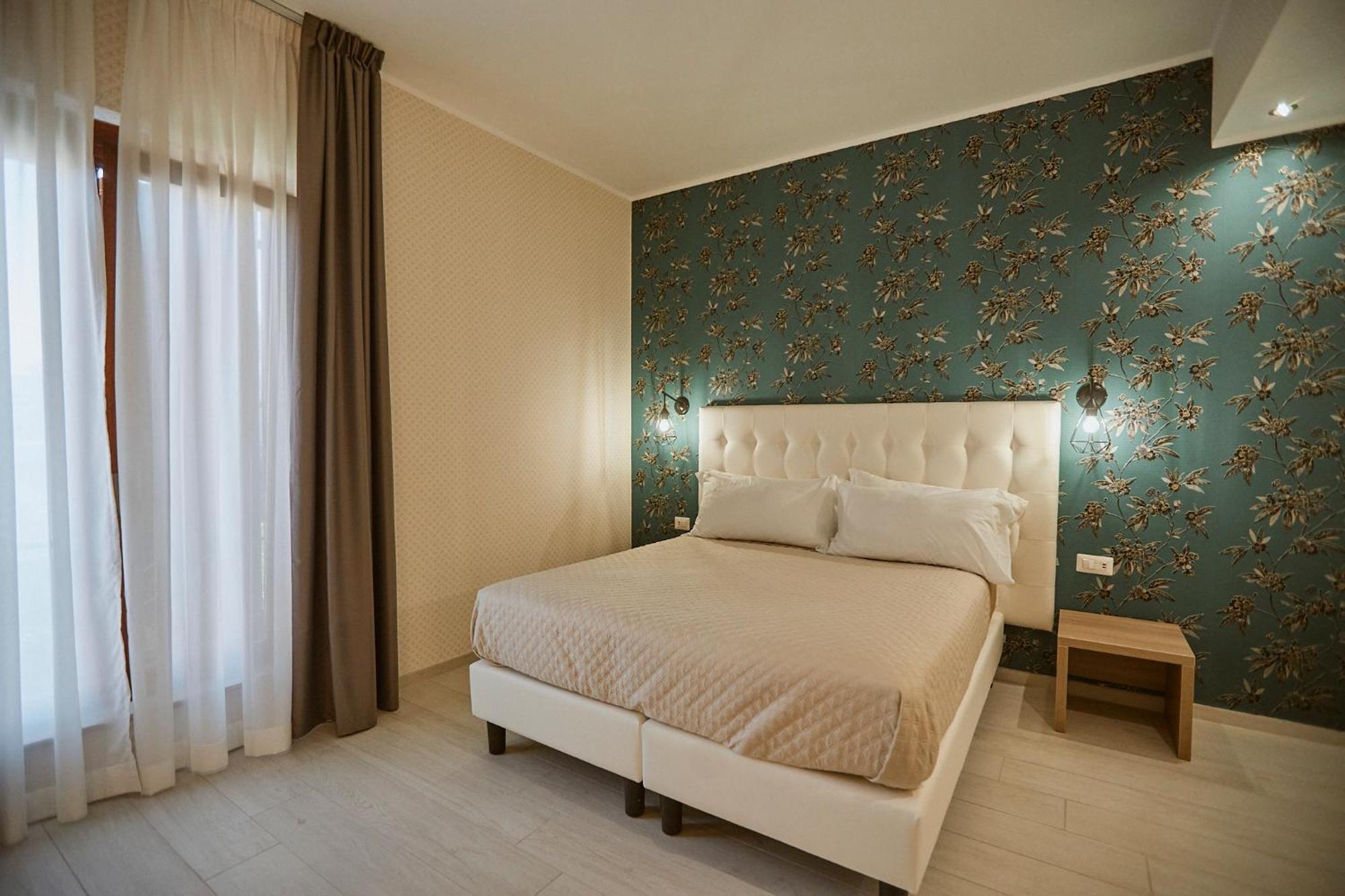 Castrichella Boutique Rome Airport 3*